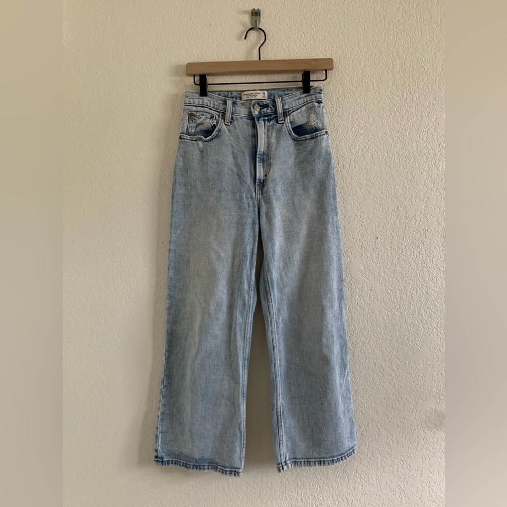 Abercrombie & Fitch The Crop Wide Leg Ultra High Rise Women’s Size 26 Denim Blue